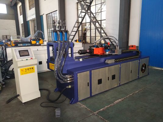 Machine de perforation de tubes en acier à trois cylindres