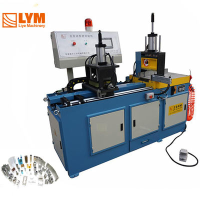 Machine automatique de découpe de scies en aluminium CNC pour couper les tuyaux et les tiges de profilés en aluminium
