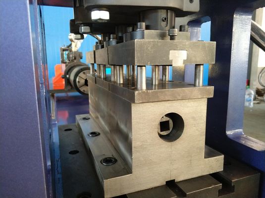 CK40CNC Machine de perforation de trous de tuyaux à haute précision CNC perforation automatique de barres