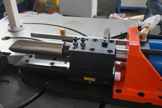 Machine de perçage de tuyaux CH50 Machine de perçage d'arcs de tubes métalliques à grande vitesse