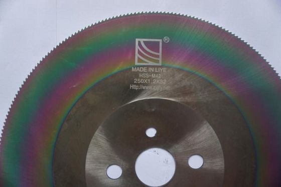 Scie circulaire à coupe froide en acier M42 Hss pour couper le métal en aluminium