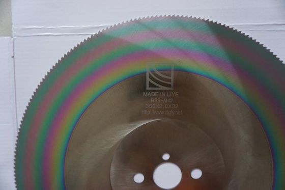 140 144 Lames de scie circulaire en tôle blanche en Ti revêtues de Hss pour la découpe des métaux
