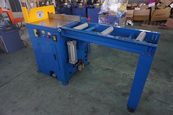 Machine de découpe de barres de canaux en aluminium réglées par commutateur de pied L455 pour diverses applications