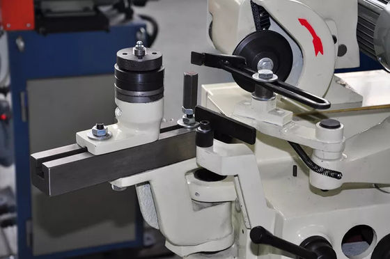 Machine à affûter automatiquement la lame de scie à 4200 tours par minute