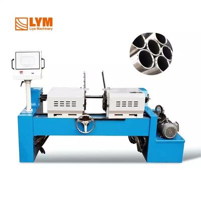 Machine automatique de déchiquetage des extrémités des tuyaux à double extrémité de tuyaux métalliques